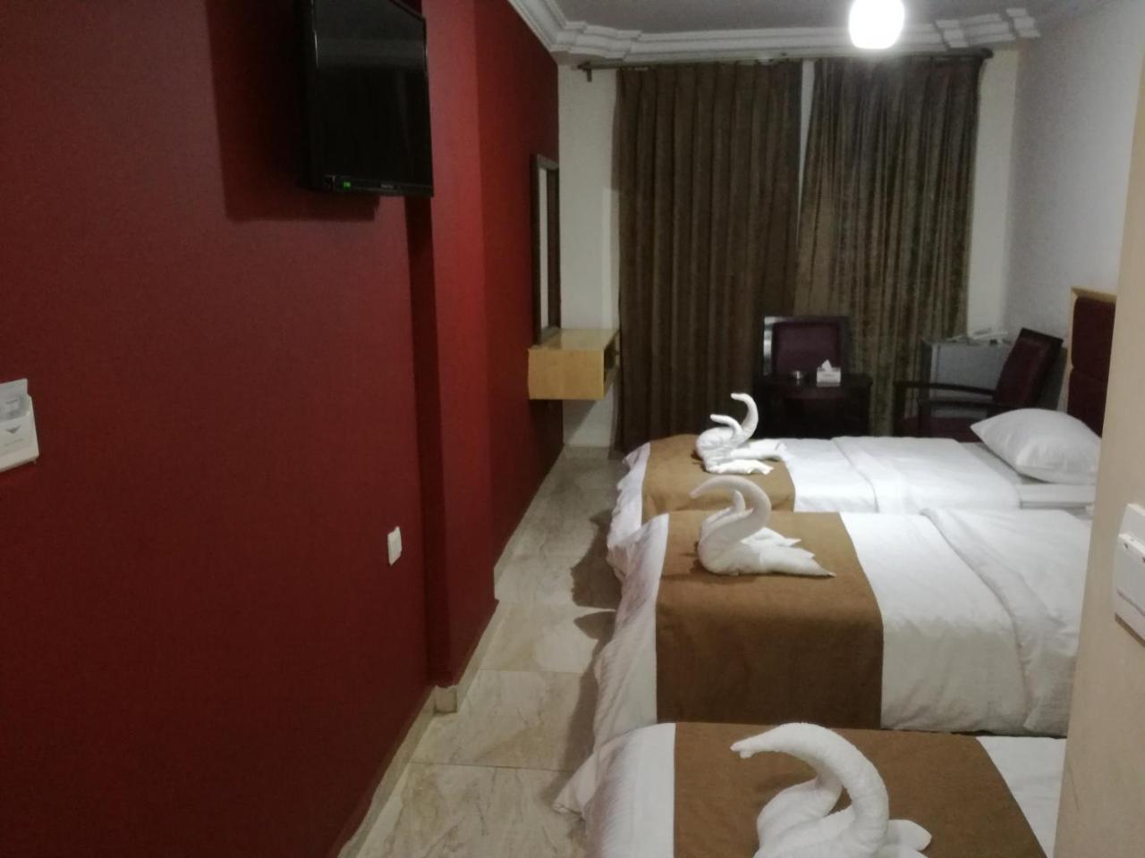 The Yacht Hotel Акаба Экстерьер фото