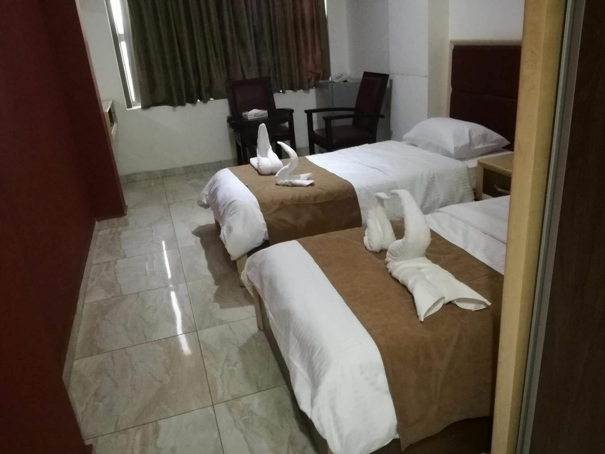 The Yacht Hotel Акаба Экстерьер фото